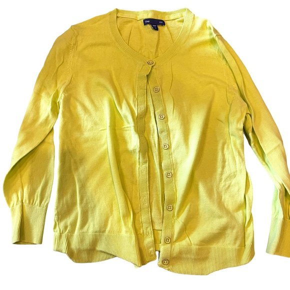 GAP Sweaters - Gap Crewneck‎ Button Down Long Sleeve Cardigan Yellow, XS, Like New Condition